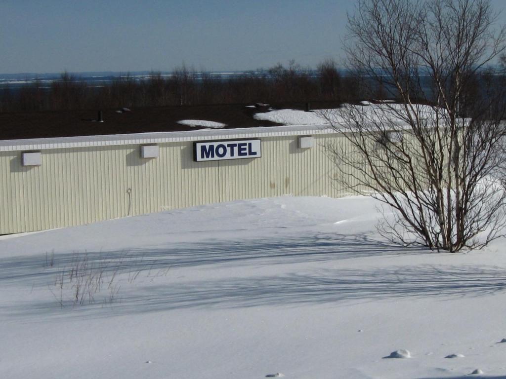 Motel De La Pointe Aux Bouleaux Baie-Sainte-Catherine Εξωτερικό φωτογραφία