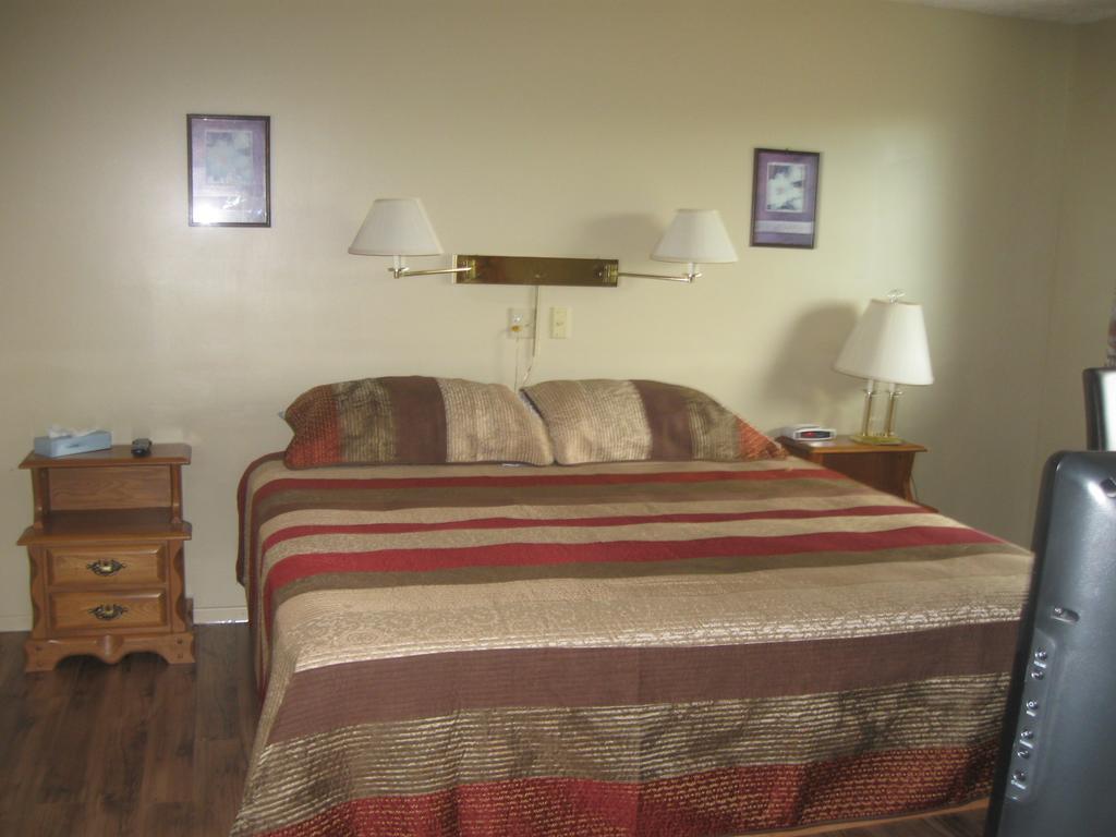 Motel De La Pointe Aux Bouleaux Baie-Sainte-Catherine Εξωτερικό φωτογραφία