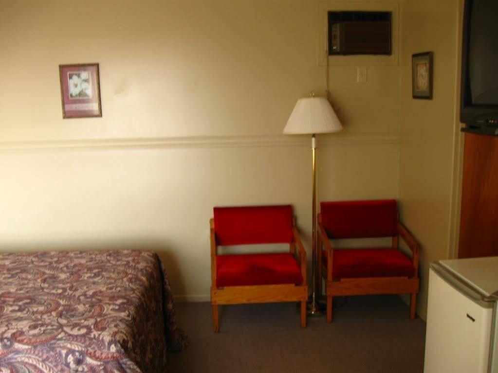 Motel De La Pointe Aux Bouleaux Baie-Sainte-Catherine Εξωτερικό φωτογραφία
